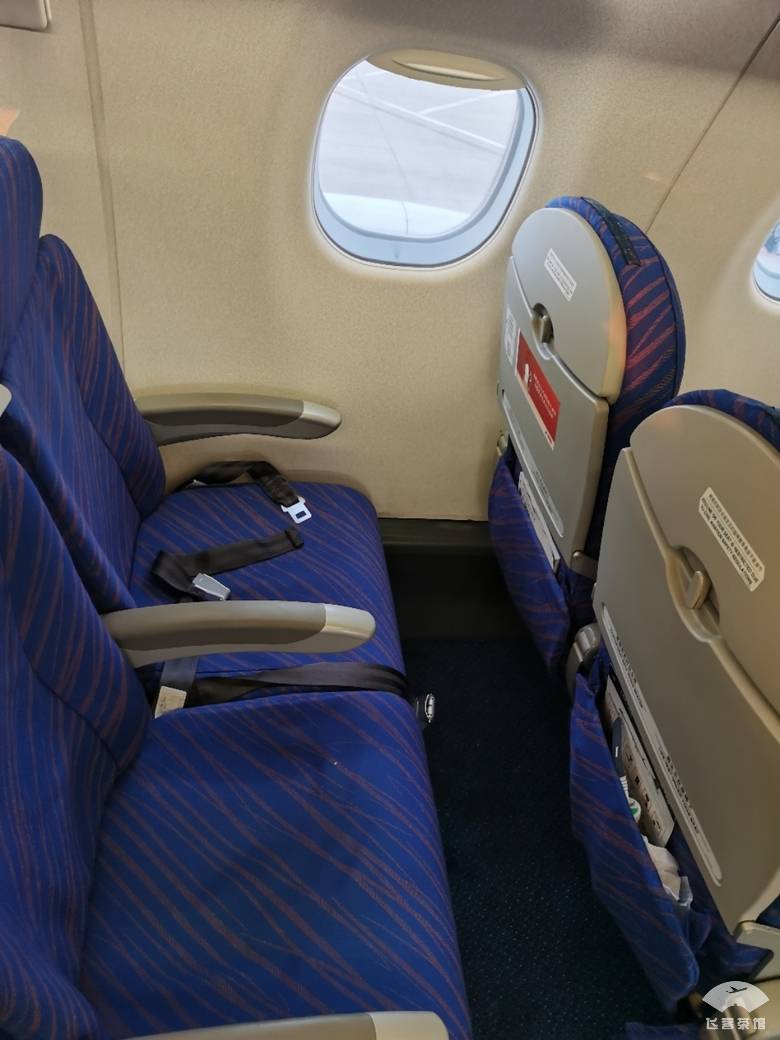打卡即将退役的南航e190!从深圳飞梅州,果断选择登机口升舱_朋友