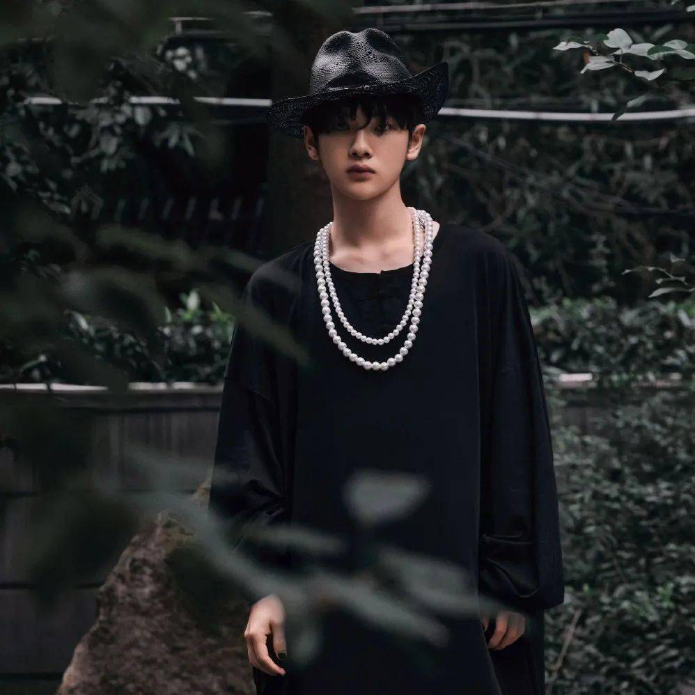 微信头像r1se周震南