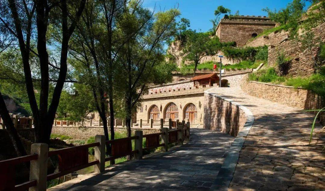 来榆林王家堡村开启一场未知的乡村之旅