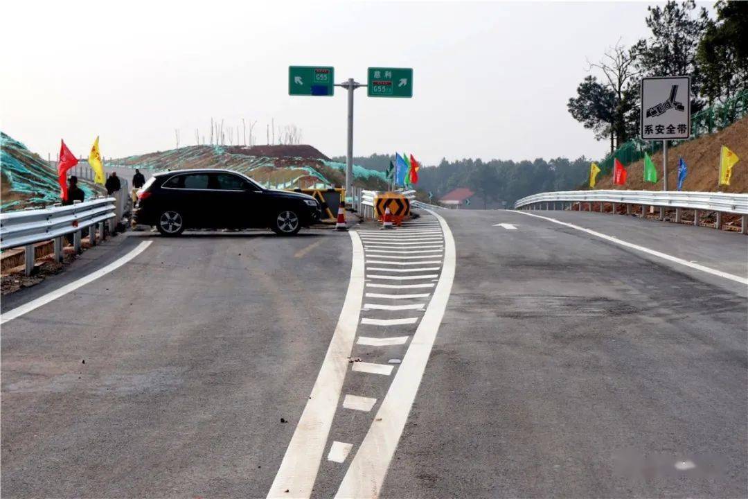 安慈高速今天石门至慈利段建成通车试运营