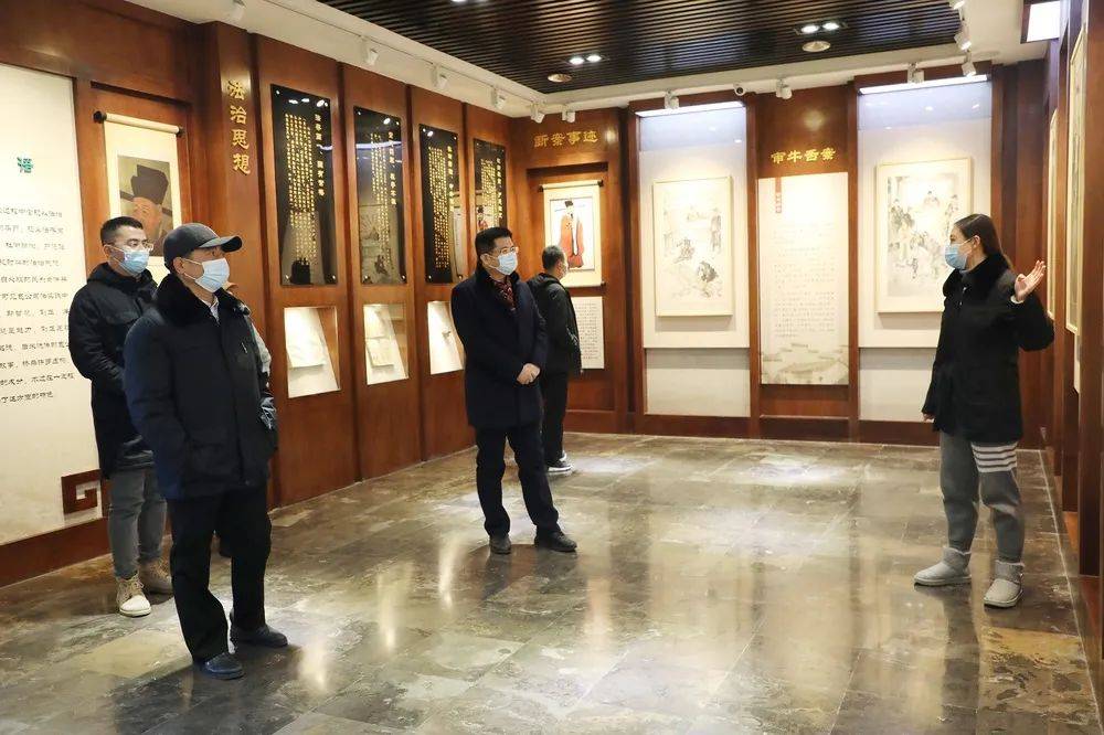 广东省东莞中院到开封中院参观调研