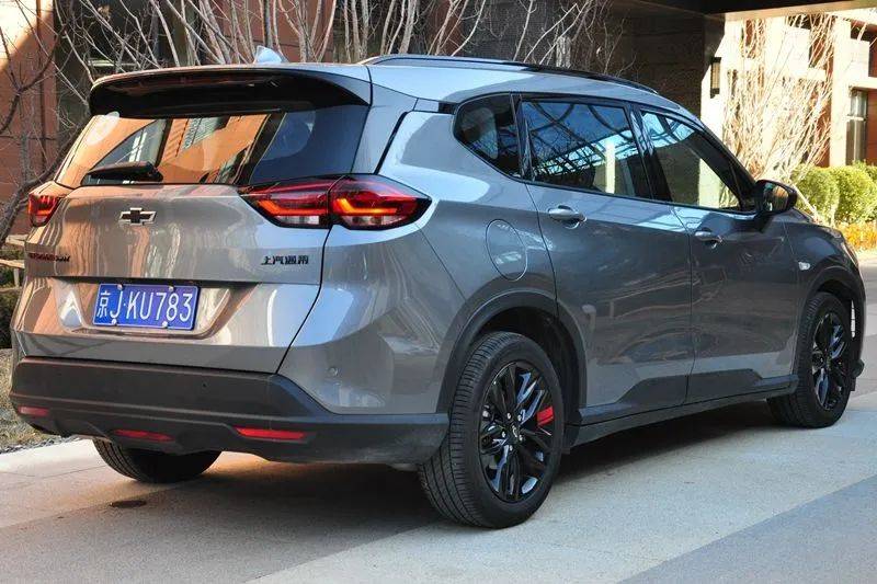 感受雪佛兰2020款沃兰多轻混依旧很实用