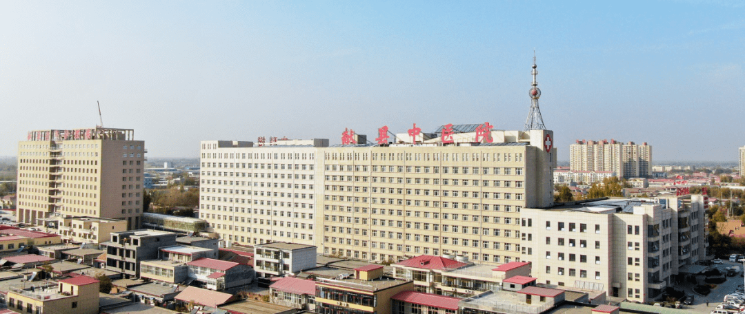 献县网信办携新媒体代表祝全县网民新年快乐