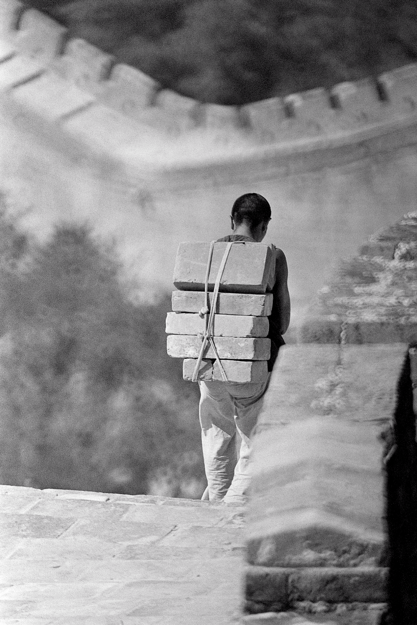 亚洲第一美男在故宫的刷屏照,是这个大爷拍的