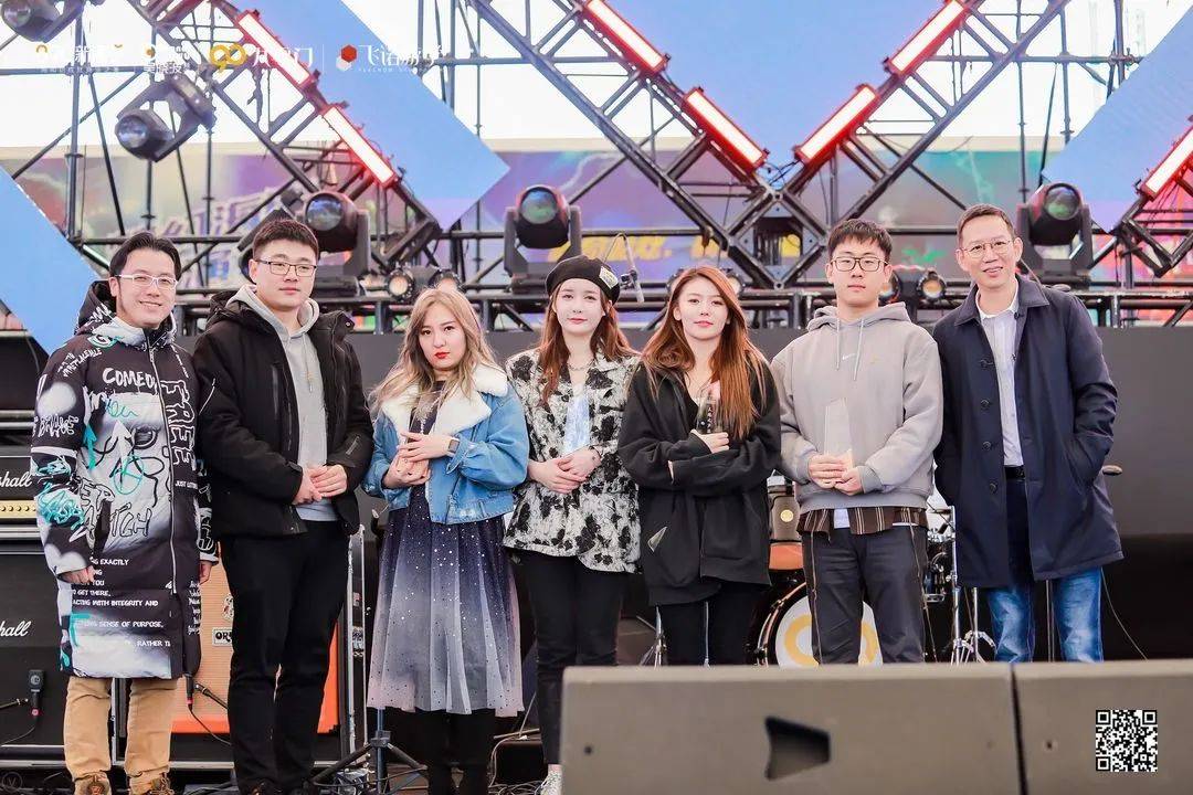 2021年,从124名90后开始. | 90门