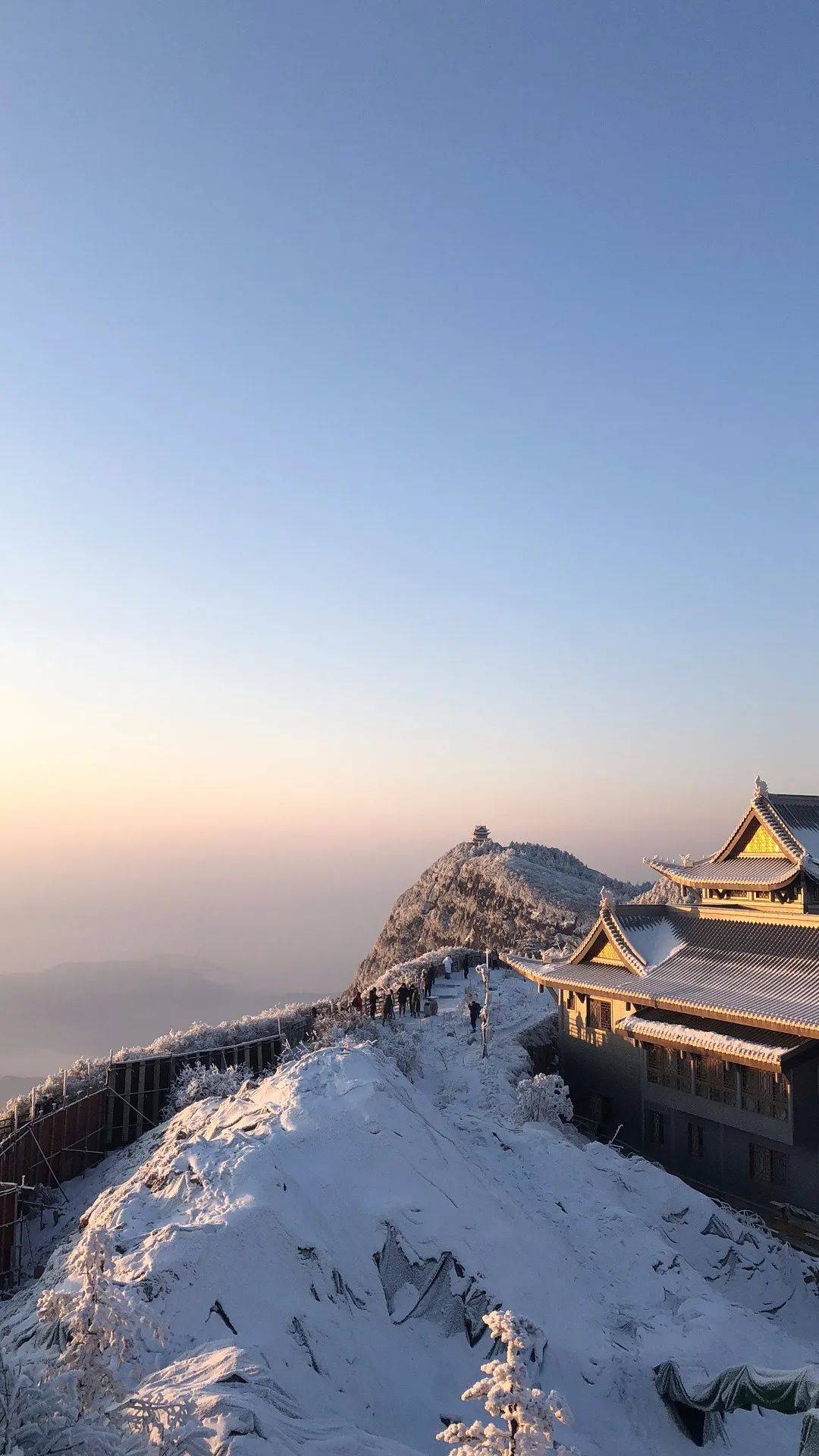 2021从峨眉山开始新征程吧