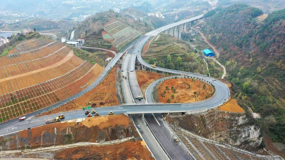 二十四局这样跨年!_芦溪