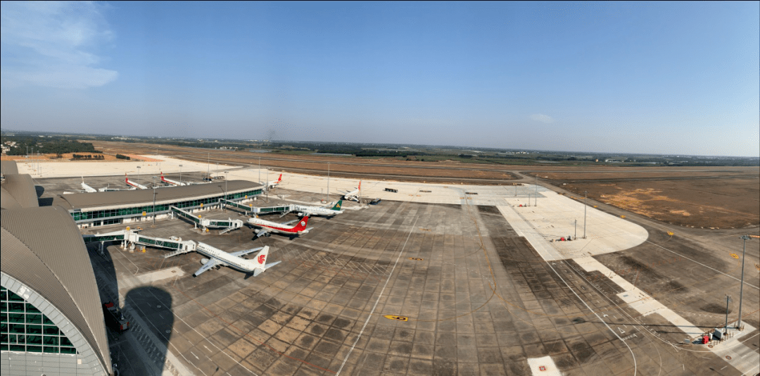 北海机场新机坪正式启用,22个停机位和7座廊桥!