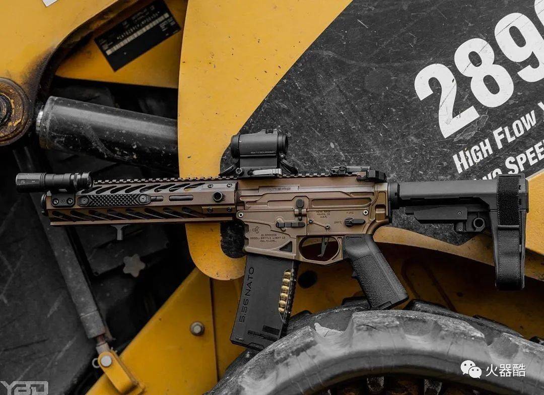【超现实主义】加载了德国hera arms公司配件的枪械图集