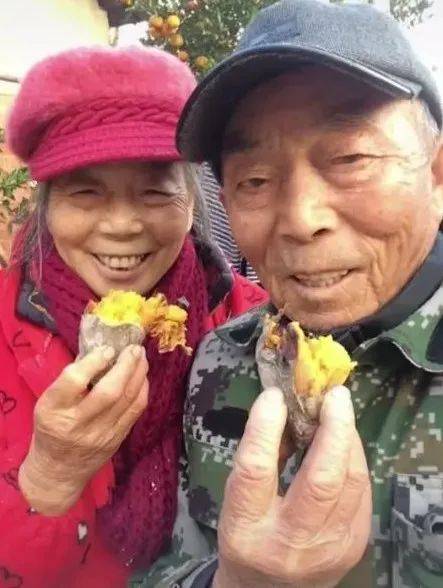 总有一个人会爱你到白发苍苍浪漫无关年龄果然「老年糖」才是最好吃的