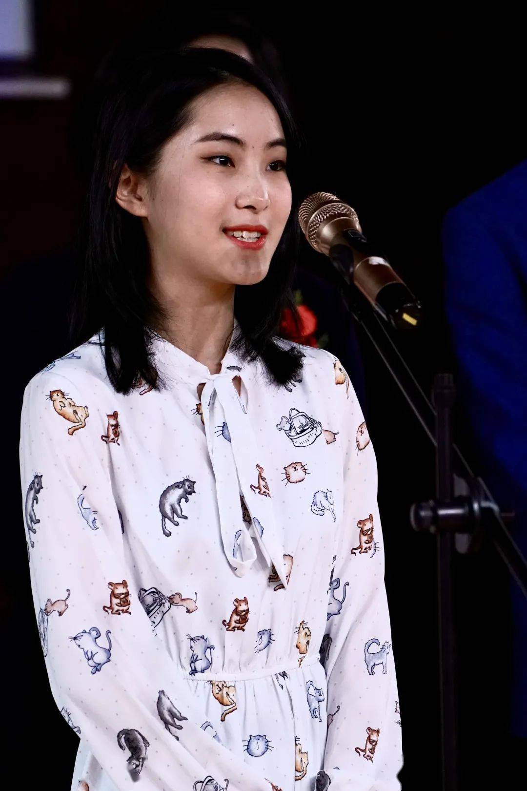 张晓晗《哇哦,朋友圈》直播时段:周一至周五,16:00-18:00吃,住,行,游