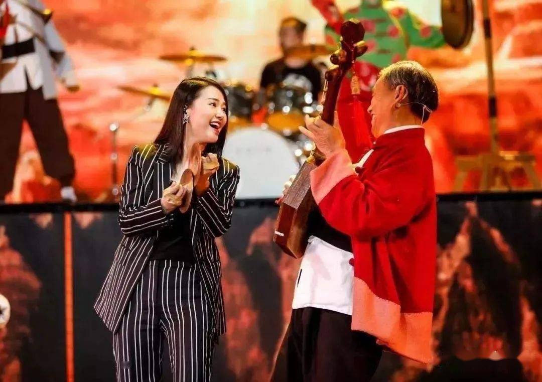 赞谭维维和华阴老腔