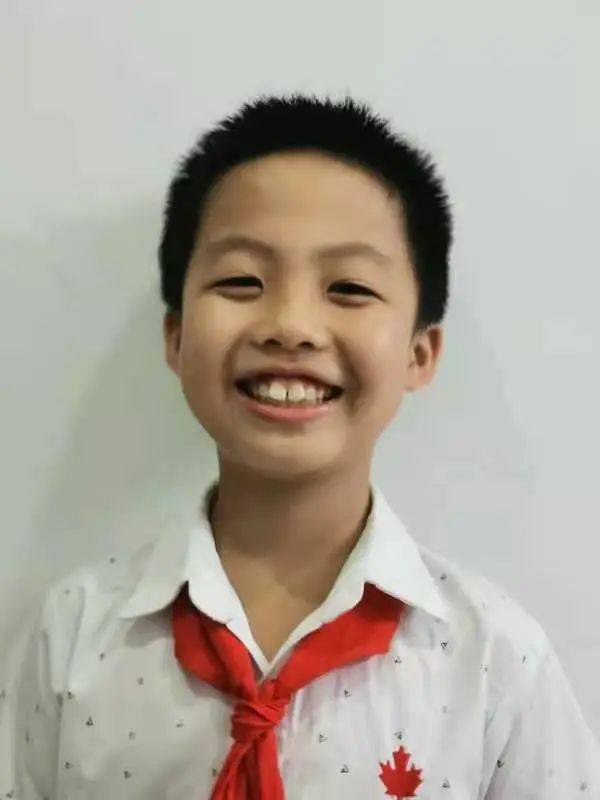 五星少年文明向上树榜样五星少年展风采四年级组