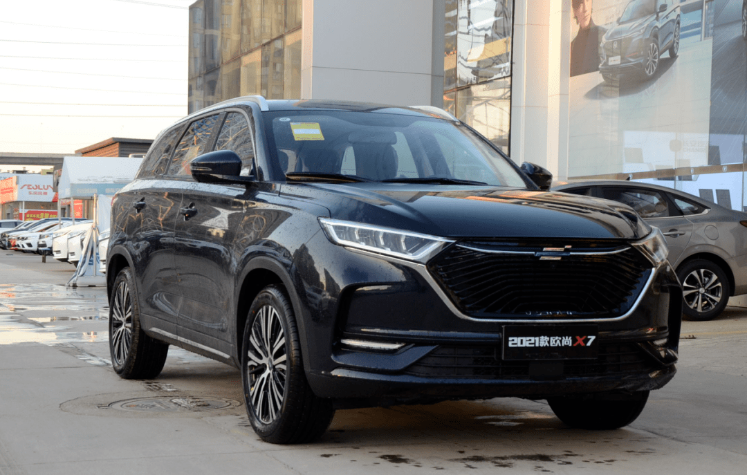 十万爆款再升级 新年首次到店实拍2021款长安欧尚x7_手机搜狐网