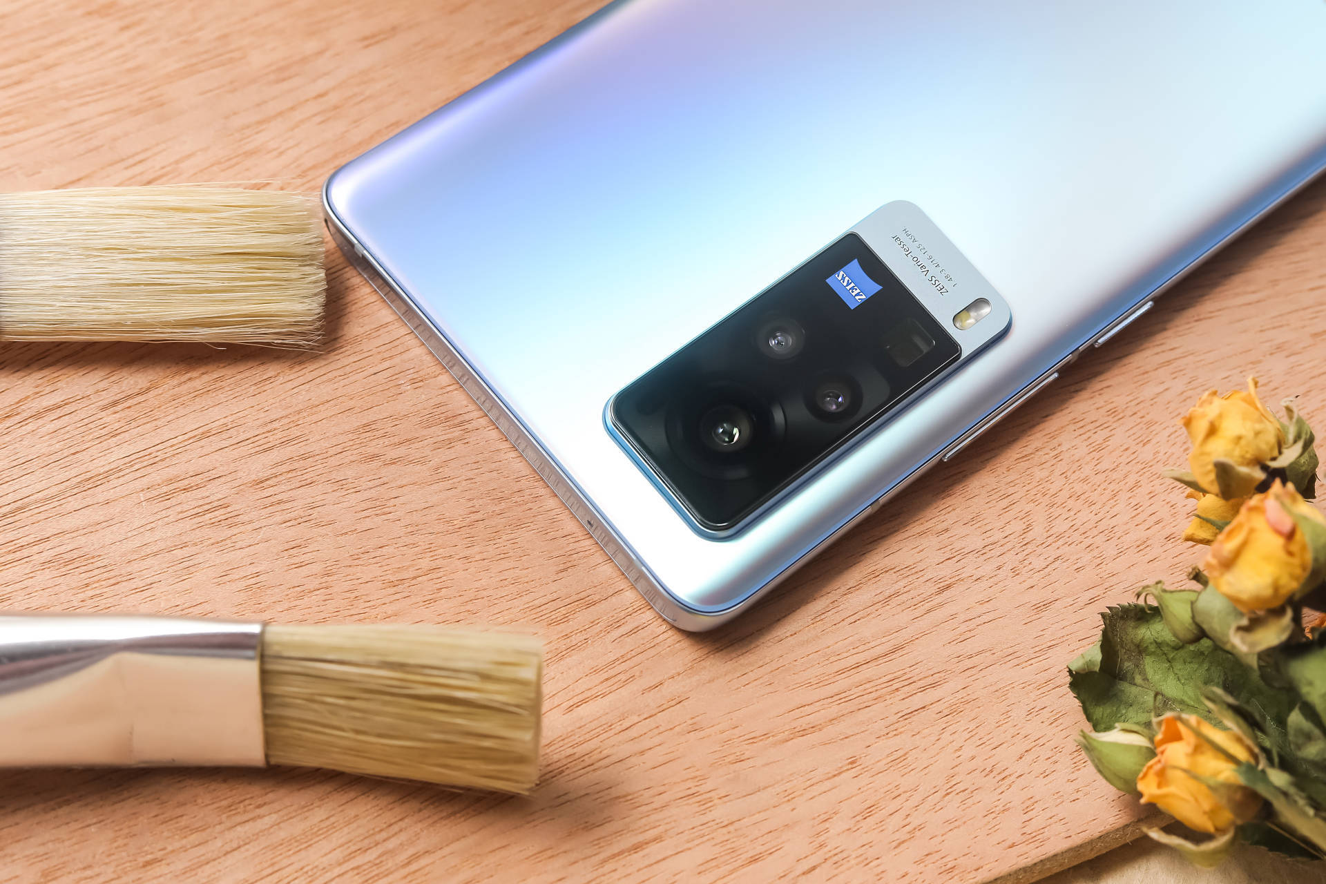 蔡司加持雅致设计高颜值拍照机皇vivox60pro来袭