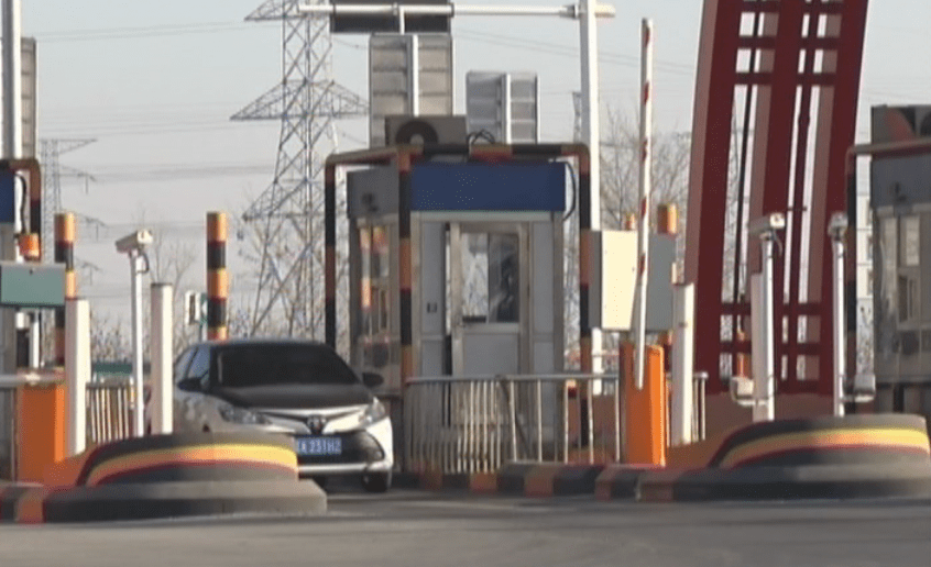 沈阳大连都没封城但这些高速口实施封闭管控