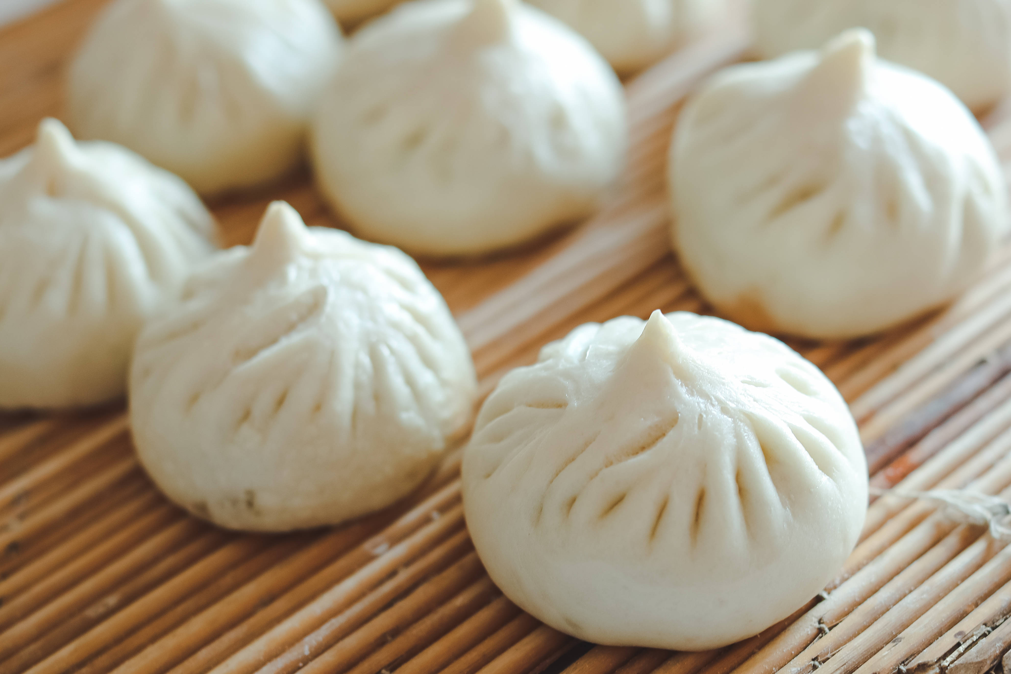 鲜肉包和菜肉包的制作方法有窍门,松软有弹性,一点儿也不回缩_包子