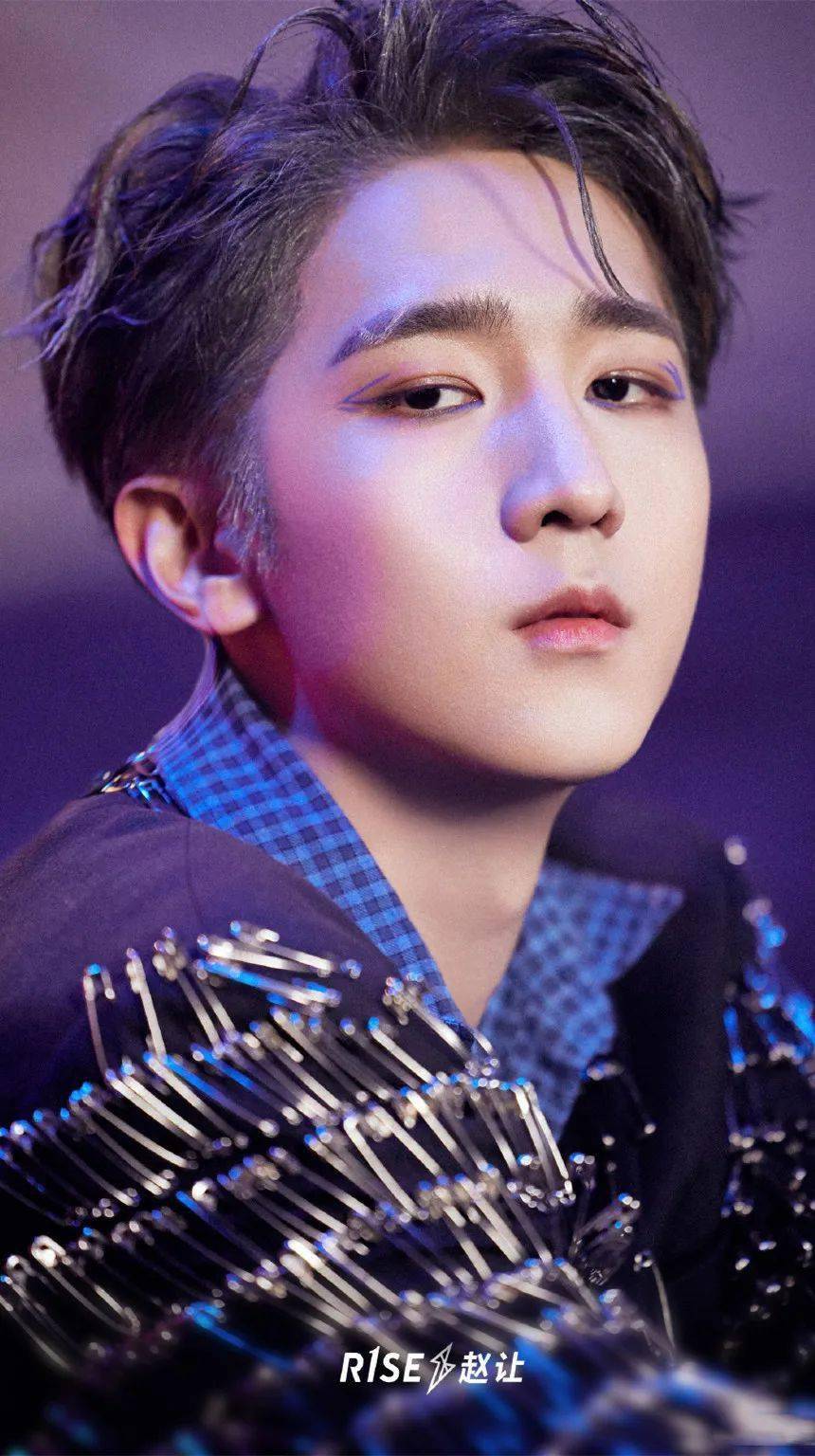 手机壁纸r1se赵让