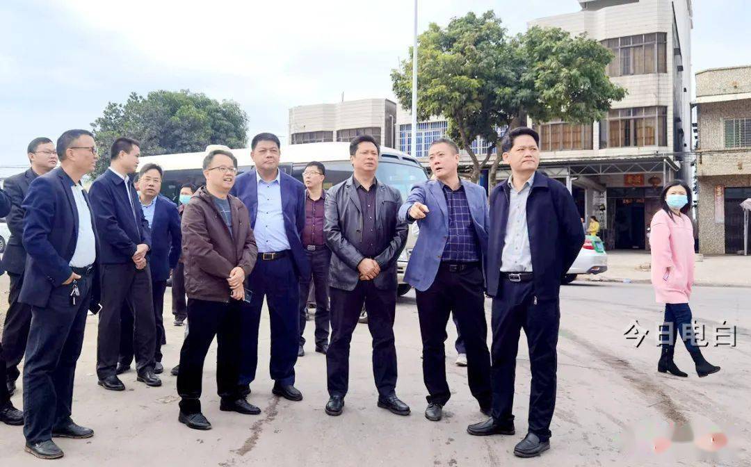 加快交通项目进度提升城市功能品位