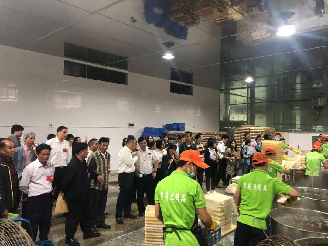 坦洲镇党委书记黄泽培到镇食品集中加工基地开展调研
