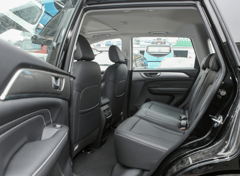 全系搭15t发动机哈弗m6plus正式上市