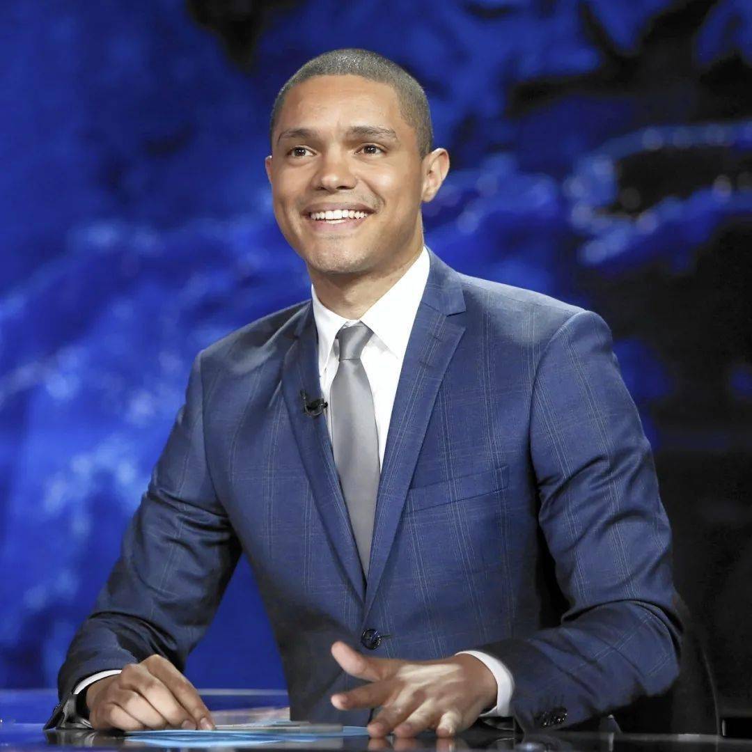 "每日秀"的主持人"崔娃"(即特雷弗·诺亚,trevor noah)将担任主持人