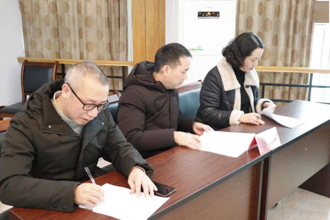 010204曹洁华书记代表赤城街道党工委作表态发言.