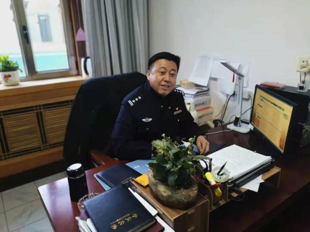 你好警察節嘉峪關公安的110張笑臉祝福首箇中國人民警察節