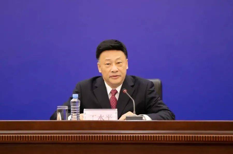 王水平出席省新冠肺炎疫情防控工作新闻发布会并作主发布