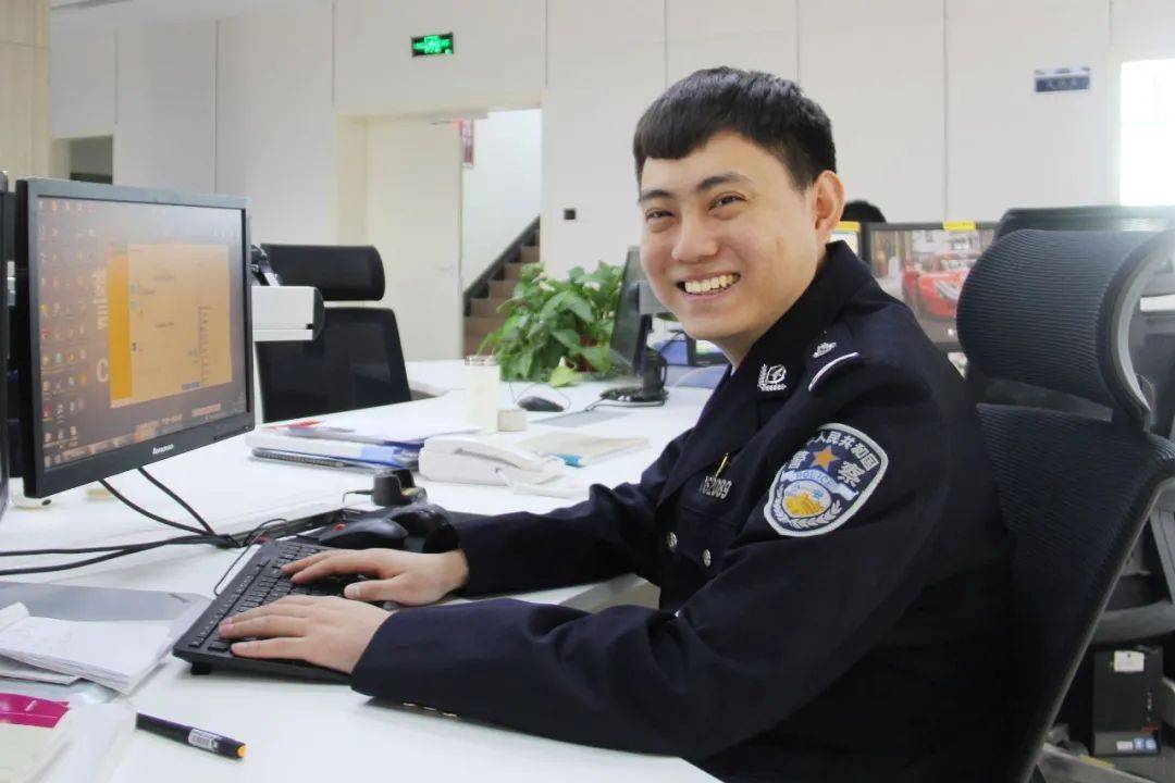 110张笑脸,送给警察节最珍贵的礼物