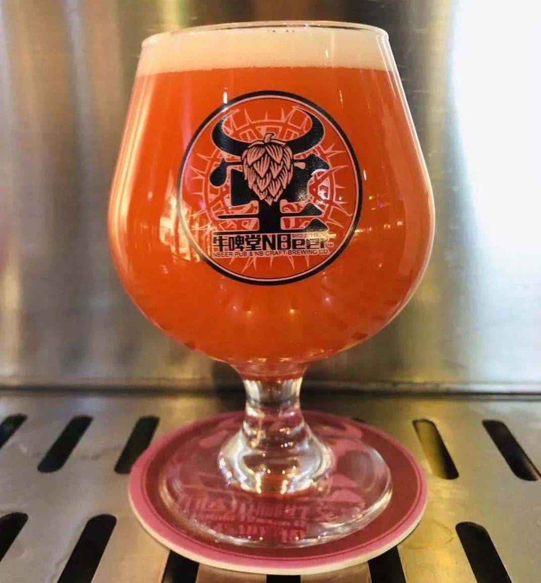 牛啤堂鲜啤酒单一起等待春天的到来吧裹紧大衣咂口啤酒就这么悄然翻过