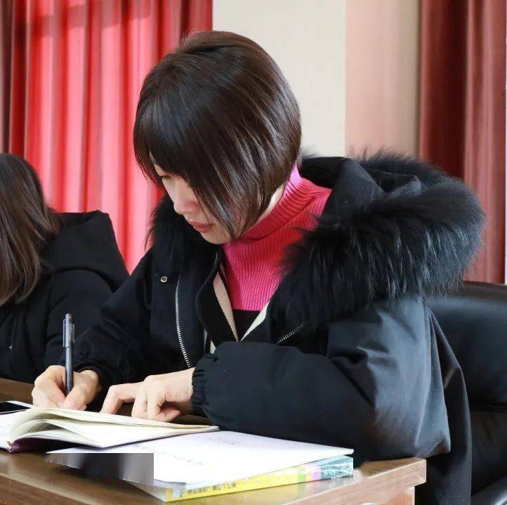 聚焦核心素养优化单元教学金卫中学校本培训