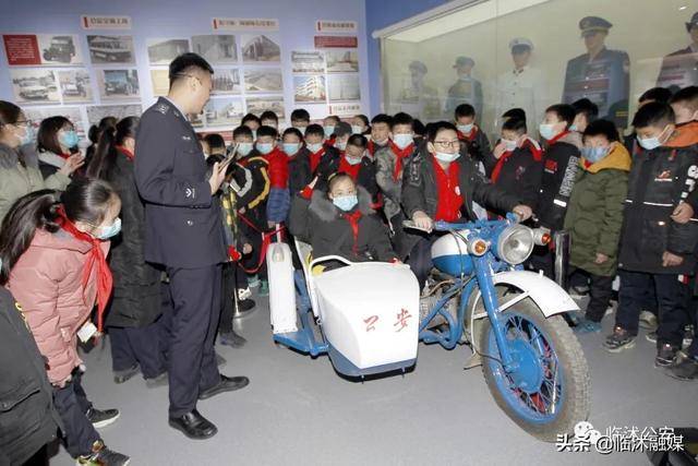 临沭县公安局隆重举行首个中国人民警察节庆祝活动