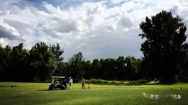 金色河畔高尔夫俱乐部冬季不封场