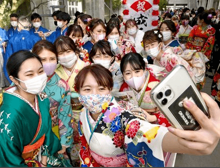 日本疫情下的成人禮實況!一輩子就一次,這屆新成人太難了.