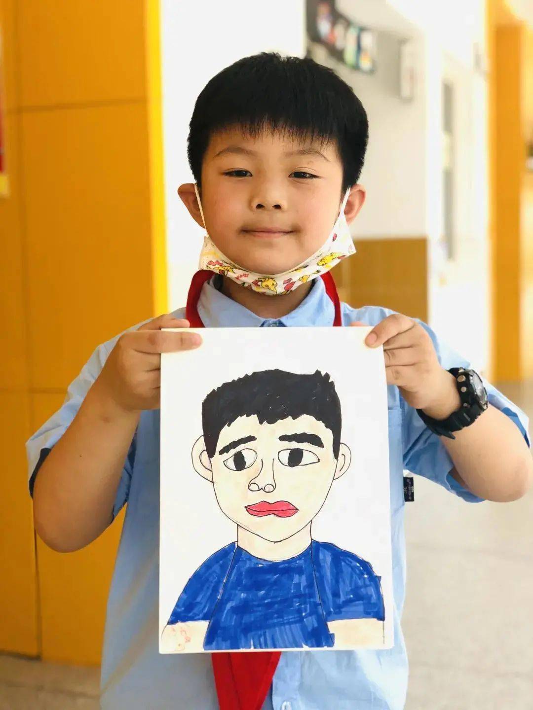 校园传真丨"小画家们"的自画像可真棒!_眼睛