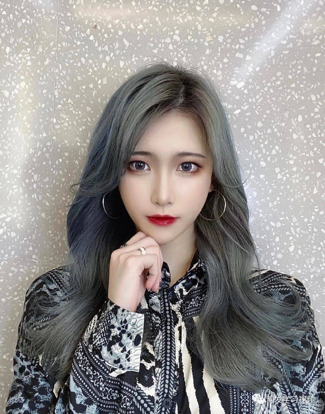 2021年网红人气烫发很多人都在烫