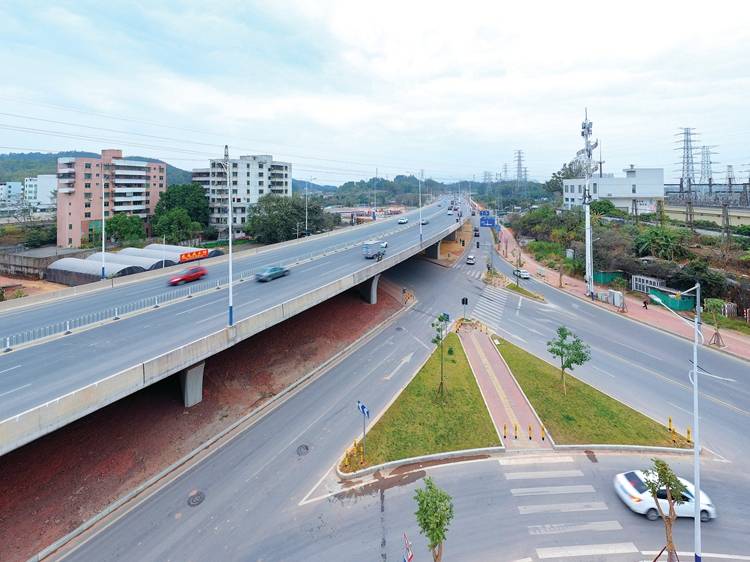 惠州力推交通建设拉开城市骨架 加快城市融湾向海步伐_高速公路
