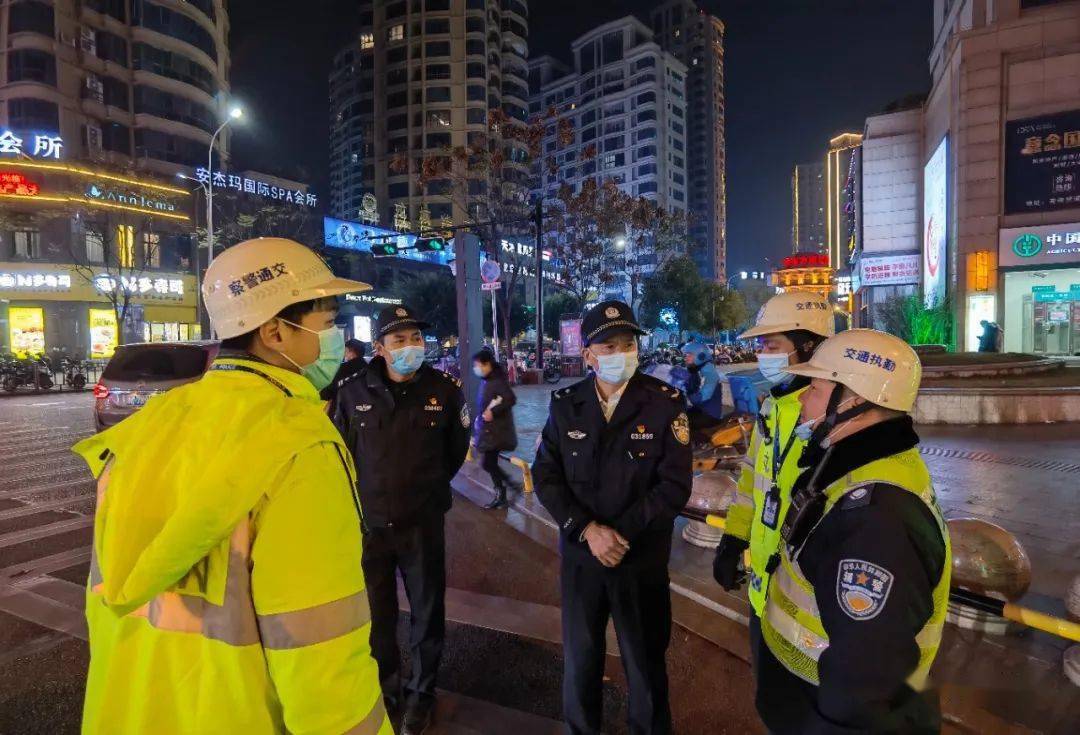 龙港市公安局开展"2021护航1号"集中统一清查行动_手机搜狐网