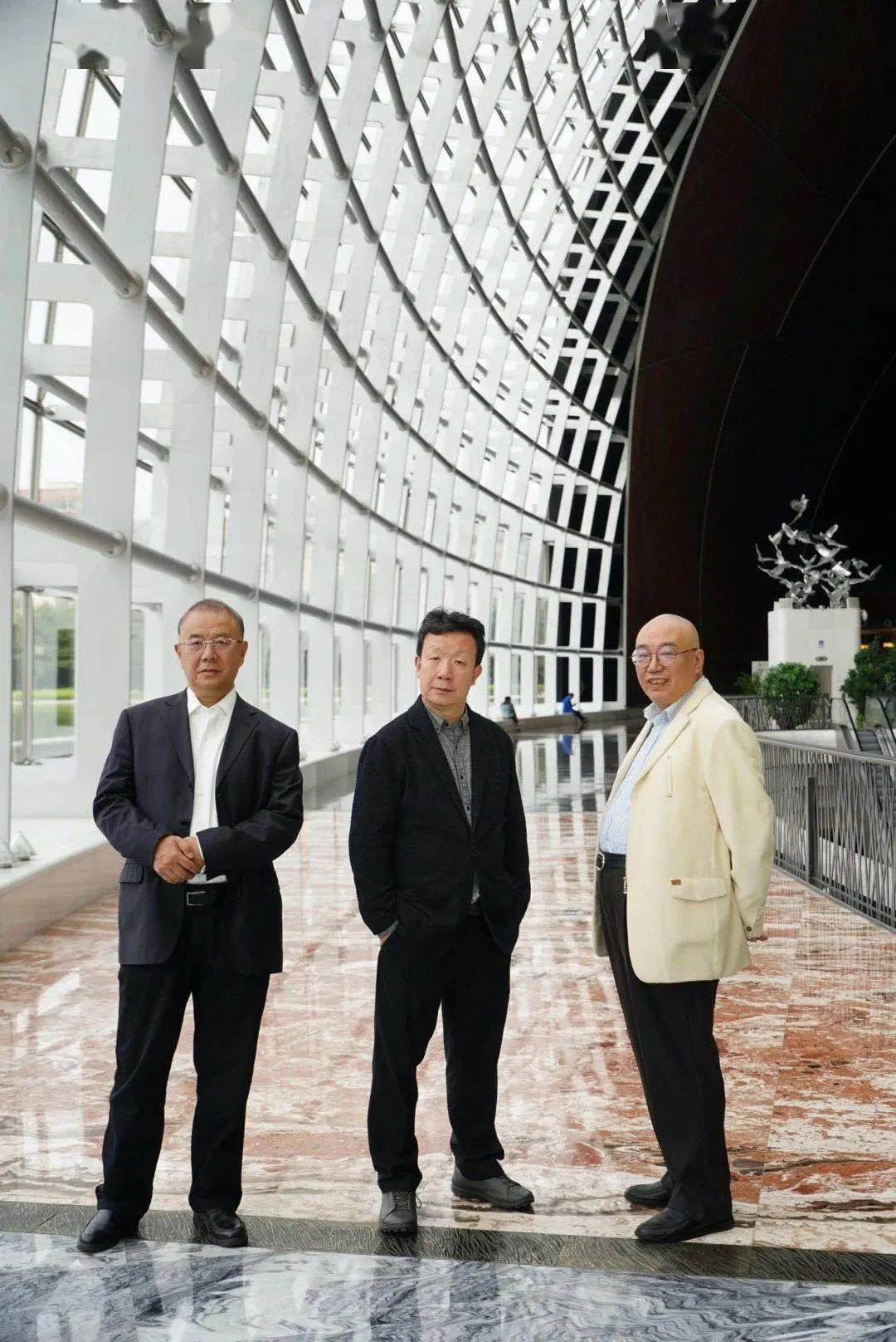 合唱团,与女高音歌唱家李欣桐,花腔女高音歌唱家张文沁,孔迪,男高音