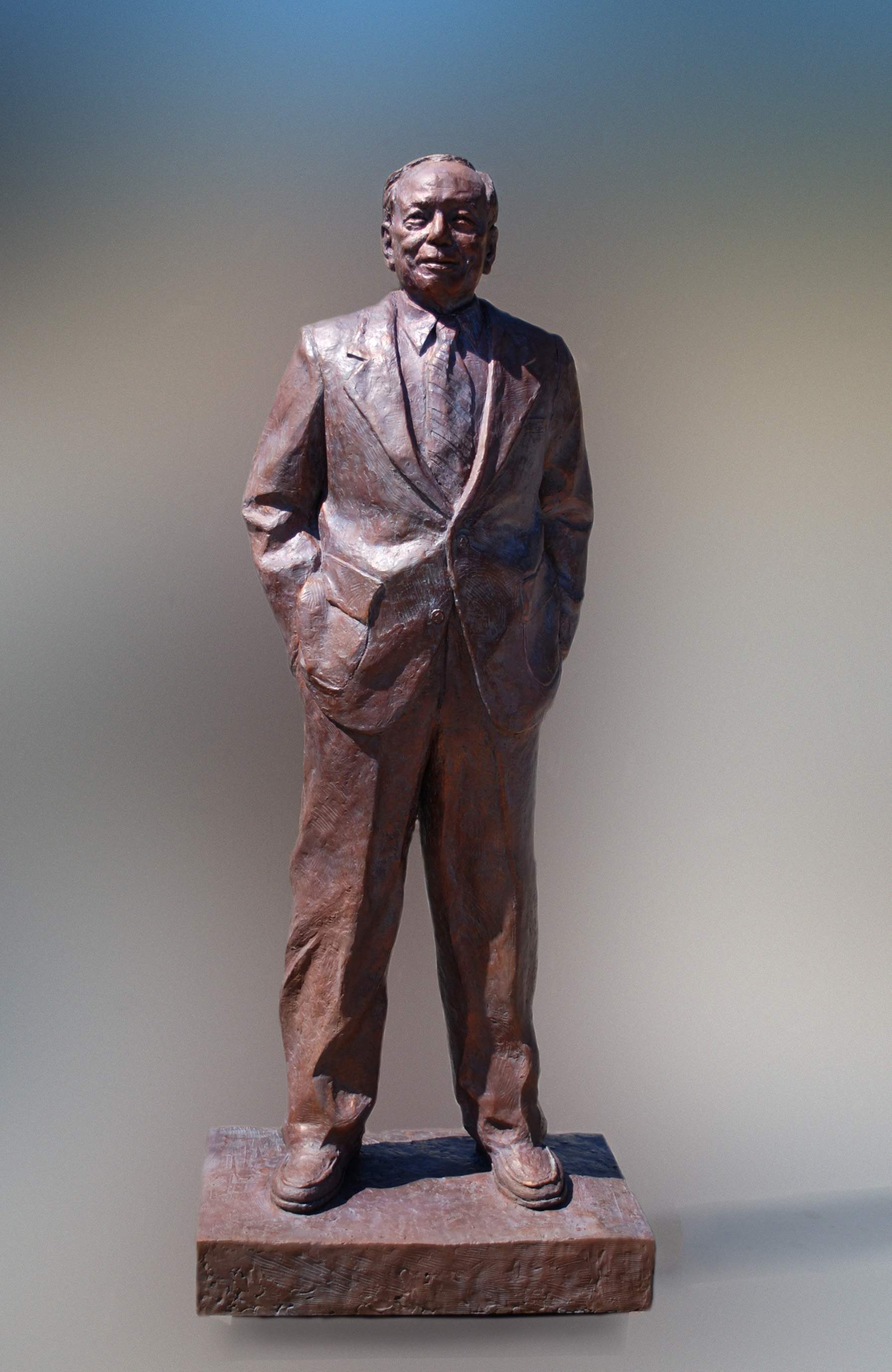 旅美雕塑艺术家王维力逝世,享年82岁