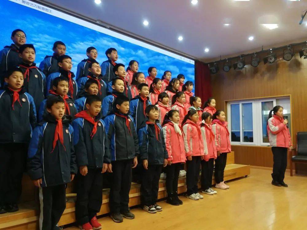 多彩徐中邀您一起来打call徐行中学首届德育节学四史唱红歌六年级组