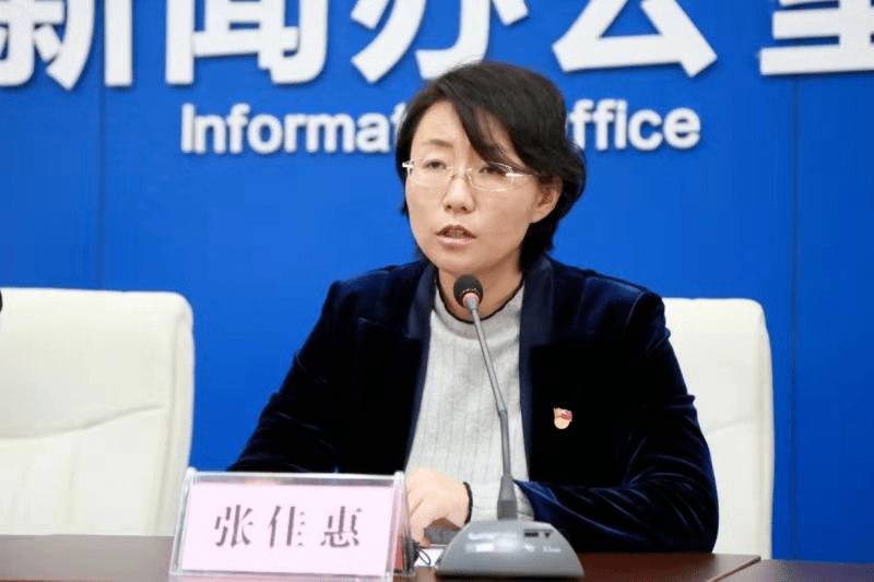 文登举行干部作风大改进行动新闻发布会