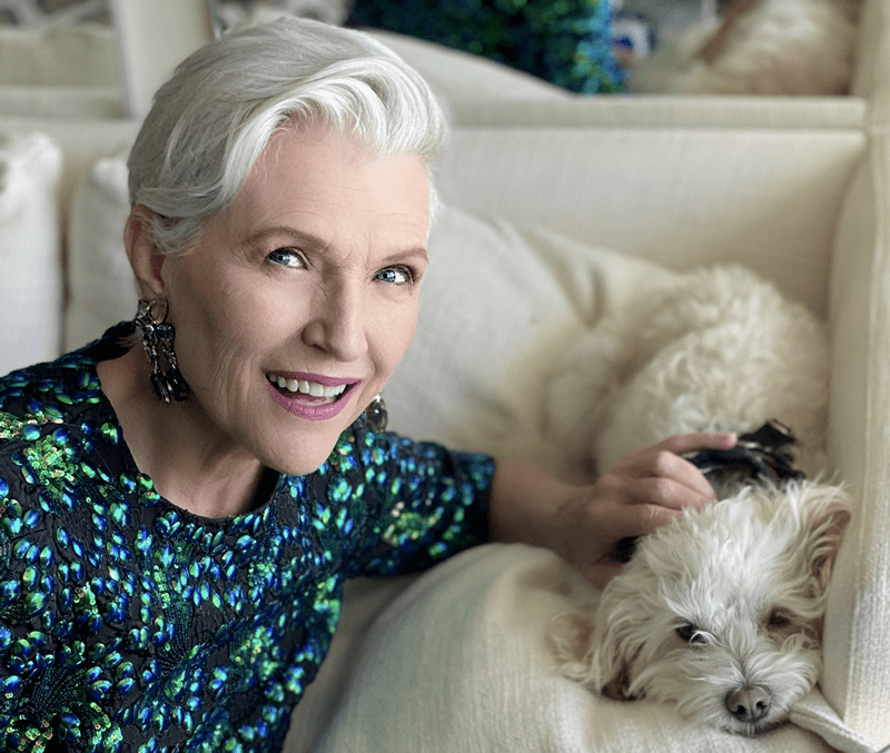 自嘲渣男收割机30岁家暴离婚70岁成超模马斯克妈妈的人生更硬核