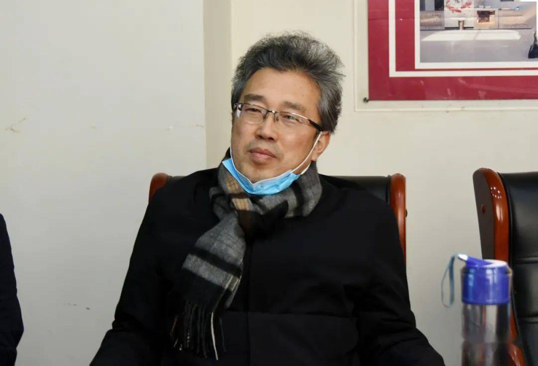 政府副县长陈建林以及由山西林业技术学院教授李云平带领的评审专家组