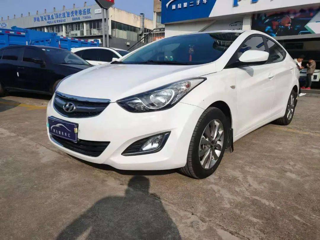 精品车源2017年现代朗动智能型月供低至1118元