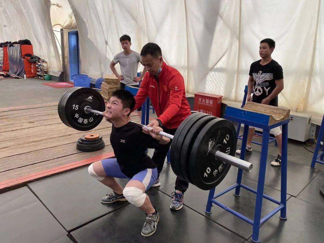 省青少年体校举行运动员体能测试_训练