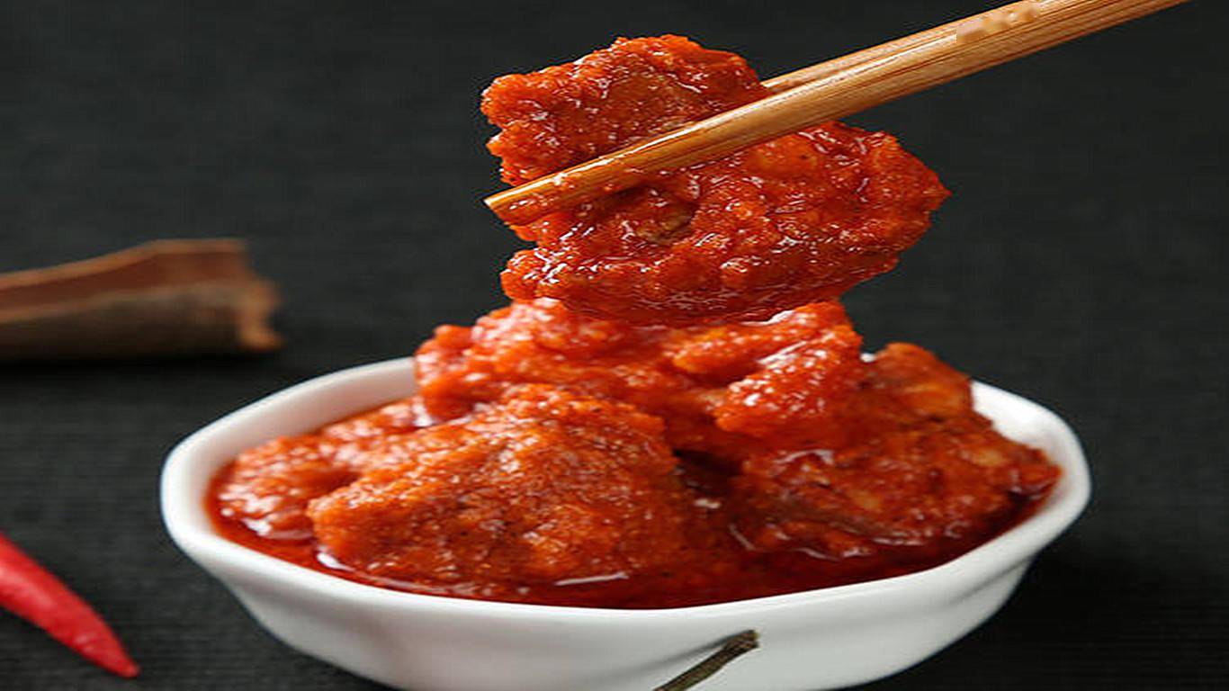 美食湖南经典家常菜辣酱坛子肉辣香爽口味美醇香扑面来