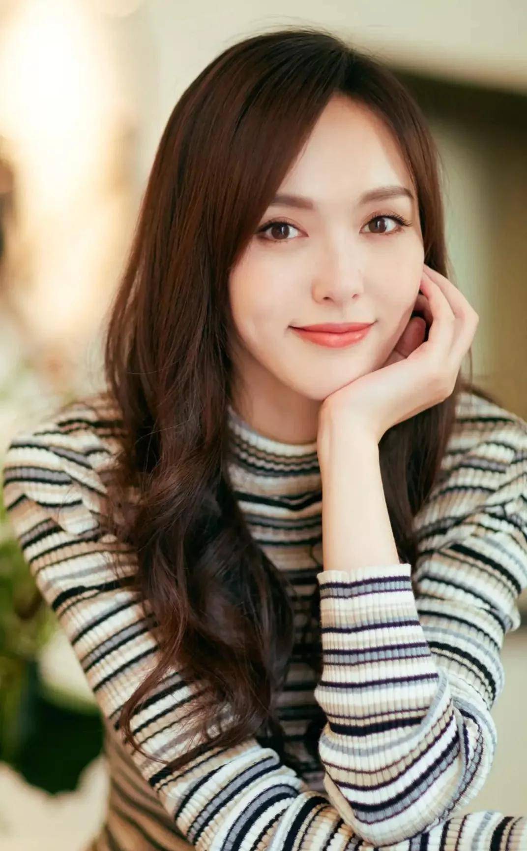 唐嫣当红女星写真珍藏甜美可人花容月貌