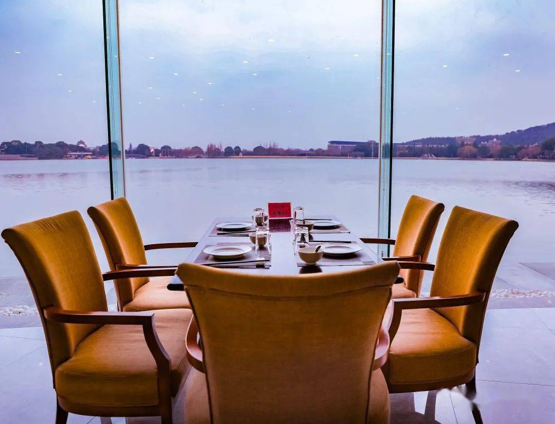 上海唯一有山有水的公园里这家水上餐厅你来过吗